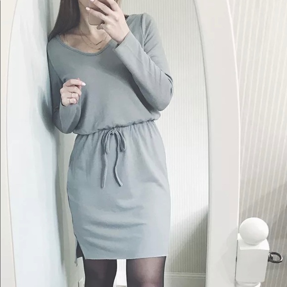 SOLD Cute Long Sleeve Dress - Picture 2 of 2